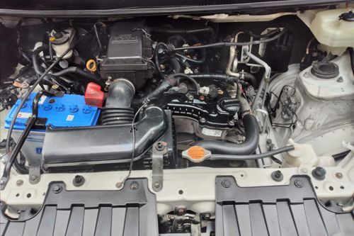 2016 Daihatsu Xenia 1.3 R MT bekas