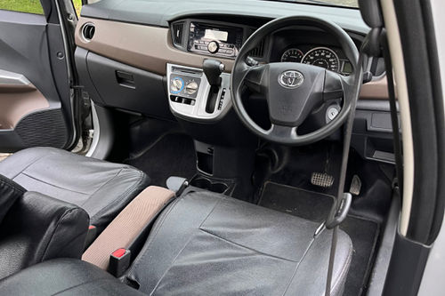 Used 2019 Toyota Calya G AT