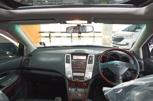 Used 2011 Toyota Harrier 2.4 L A/T PREMIUM FULL OPTION