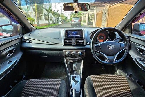 2016 Toyota Yaris  G AT
