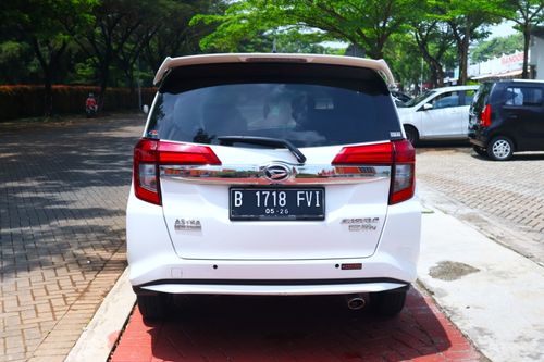 2021 Daihatsu Sigra 1.2 R AT bekas
