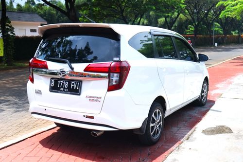 2021 Daihatsu Sigra 1.2 R AT bekas