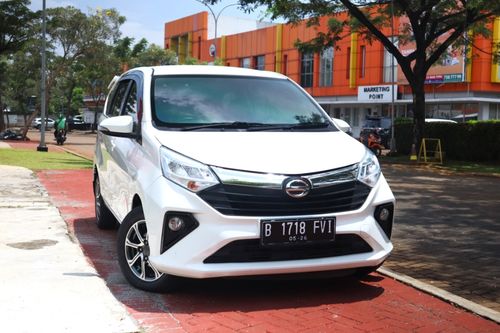 2021 Daihatsu Sigra 1.2 R AT bekas