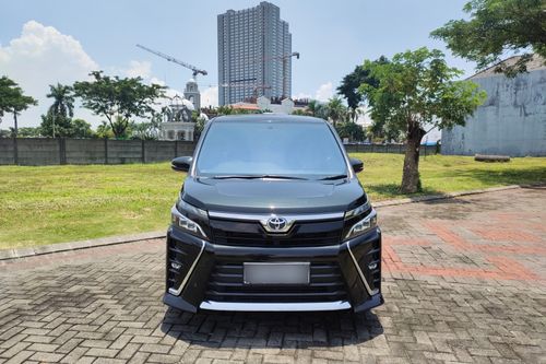 2017 Toyota Voxy 2.0L AT Bekas