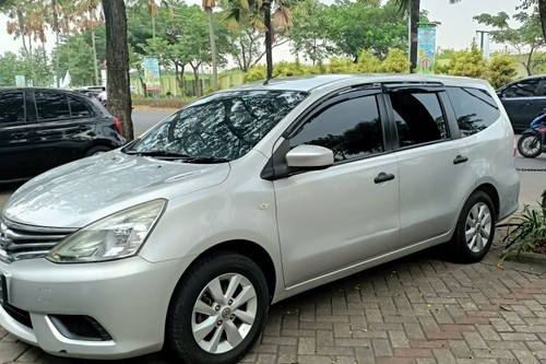 2015 Nissan Grand Livina 1.5 SV MT bekas