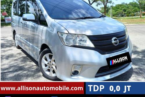 2015 Nissan Serena  2.0L Highway Star bekas