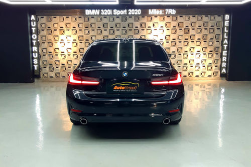 Dijual 2020 BMW 3 Series Sedan 320i Sport bekas