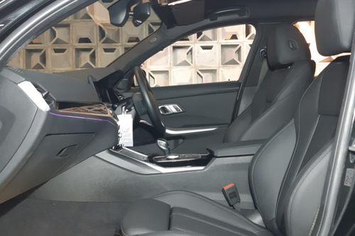2020 BMW 3 Series Sedan 320i Sport bekas
