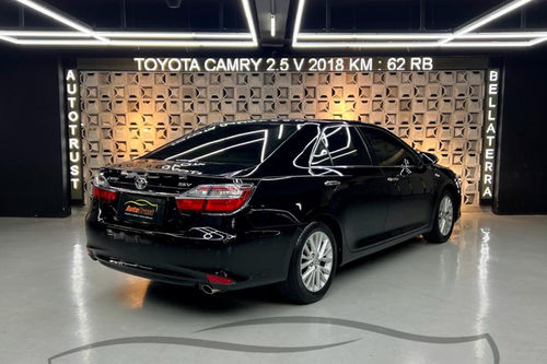 2018 Toyota Camry 2.5 V bekas