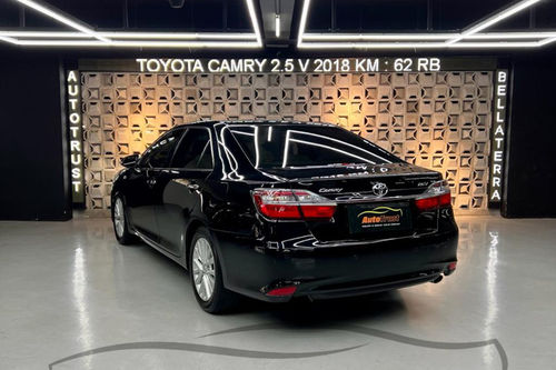 2018 Toyota Camry 2.5 V bekas
