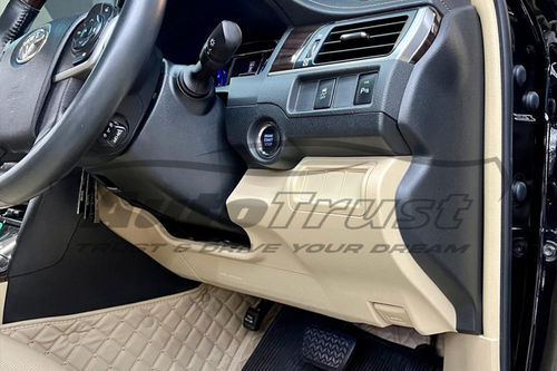 2018 Toyota Camry 2.5 V bekas