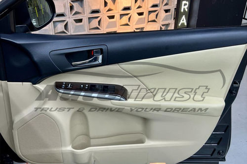 2018 Toyota Camry 2.5 V bekas