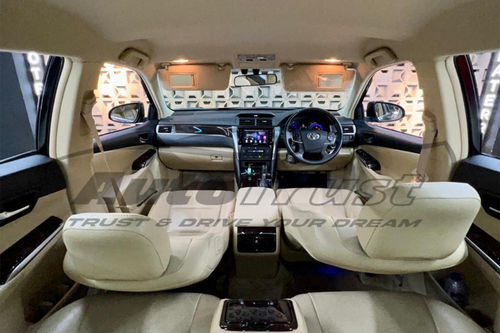 2018 Toyota Camry 2.5 V bekas