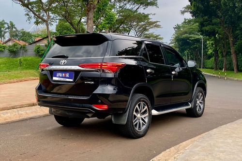 2016 Toyota Fortuner 2.4 VRZ AT bekas