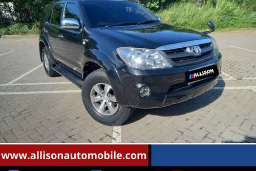 2005 Toyota Fortuner  2.7 G AT bekas