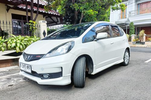 Beli mobil bekas
