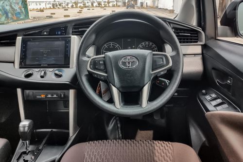 2022 Toyota Innova DIESEL G 2.4 AT bekas