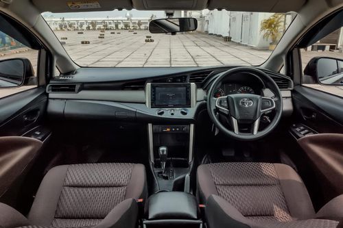 2022 Toyota Innova DIESEL G 2.4 AT bekas