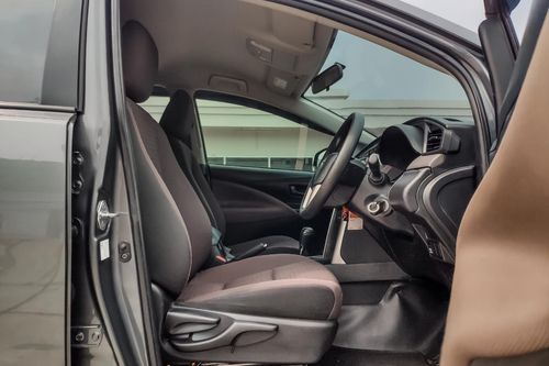 2022 Toyota Innova DIESEL G 2.4 AT bekas