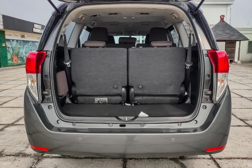 2022 Toyota Innova DIESEL G 2.4 AT bekas
