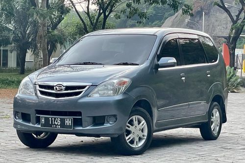Second hand 2011 Daihatsu Xenia 1.3 XI DLX FAMILY AT MNB 
