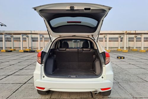 Dijual 2015 Honda HRV 1.8 RS PRESTIGE CVT bekas