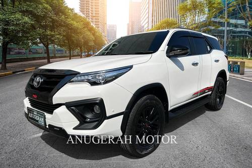 2020 Toyota Fortuner VRZ 4X2 TRD 2.4L AT