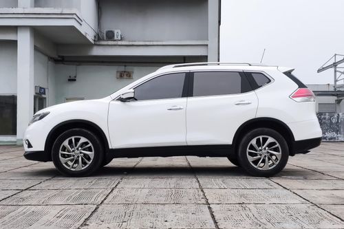 Dijual 2016 Nissan X Trail 2.5L CVT AT bekas