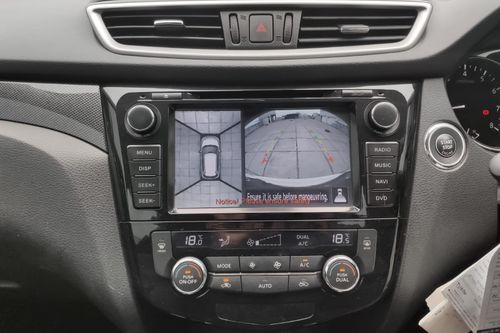 2016 Nissan X Trail 2.5L CVT AT bekas