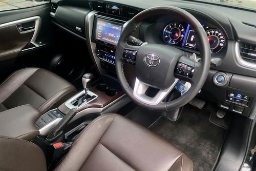 2017 Toyota Fortuner 2.4 VRZ AT bekas