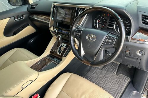 2018 Toyota Alphard  2.5 G A/T