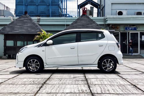 Dijual 2022 Toyota Agya 1.2L GR Sport A/T bekas