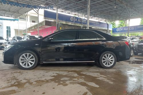 2014 Toyota Camry 2.5 V AT MC bekas