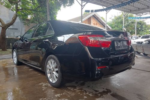 2014 Toyota Camry 2.5 V AT MC bekas