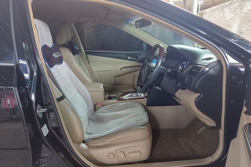 2014 Toyota Camry 2.5 V AT MC bekas