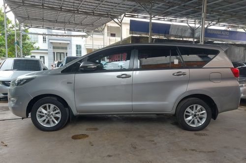 2016 Toyota Kijang Innova 2.0 V AT bekas
