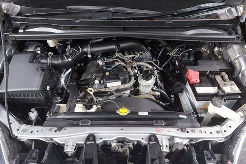 2016 Toyota Kijang Innova 2.0 V AT bekas