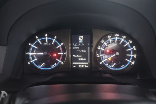 2016 Toyota Kijang Innova 2.0 V AT bekas