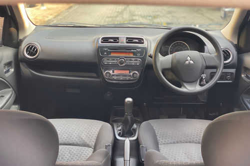 2015 Mitsubishi Mirage GLX bekas