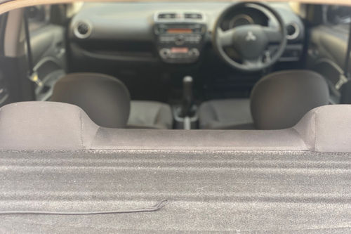2015 Mitsubishi Mirage GLX bekas