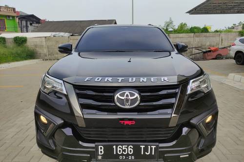 2020 Toyota Fortuner VRZ 4X2 TRD 2.4L AT bekas