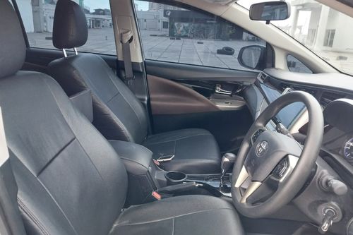 2022 Toyota Innova REBORN BENSIN V 2.0 AT bekas