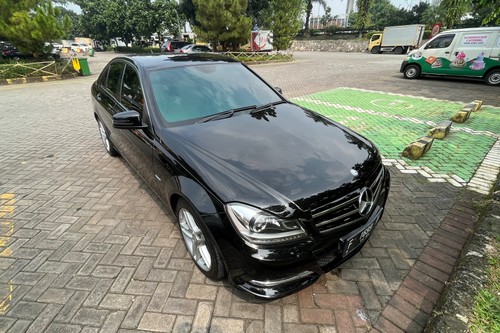 2011 Mercedes Benz C-Class  C 200 CGI CLASSIC bekas