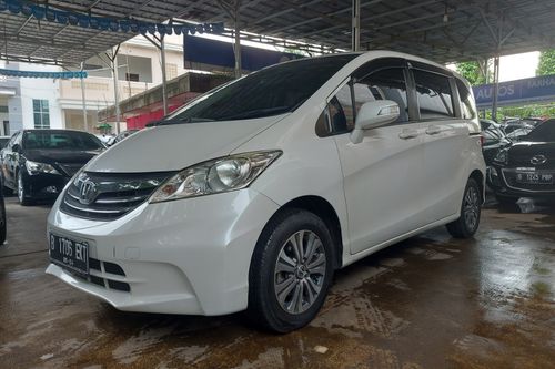 2013 Honda Freed S AT tua