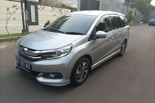 Beli mobil bekas