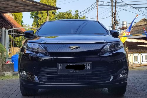 Second hand 2015 Toyota Harrier 2.0L Audioless AT 