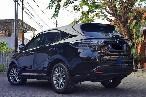 2nd Hand 2015 Toyota Harrier 2.0L Audioless AT