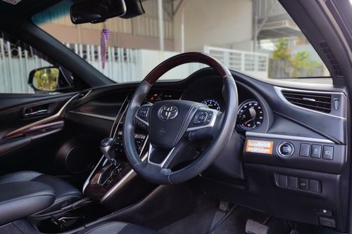 Used 2015 Toyota Harrier 2.0L Audioless AT