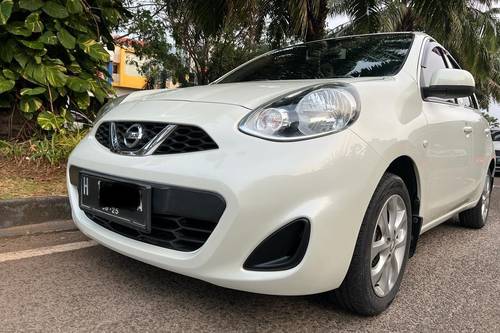 2015 Nissan March  1.2 MT bekas