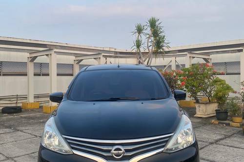 2013 Nissan Grand Livina  1.5 XV AT bekas